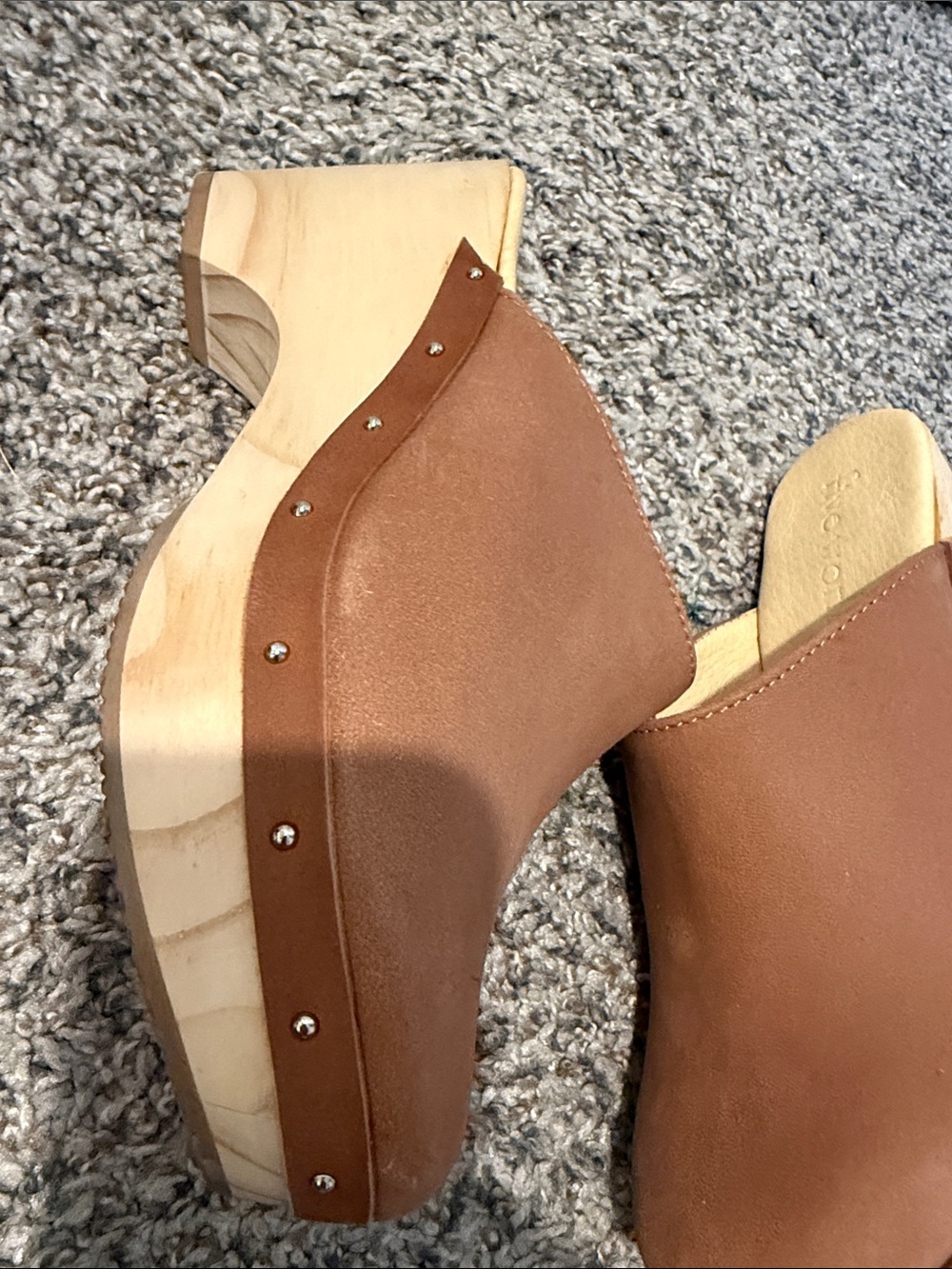 Cordani Milagro clogs in light brown size 8.5 NWOT - Picture 10 of 10